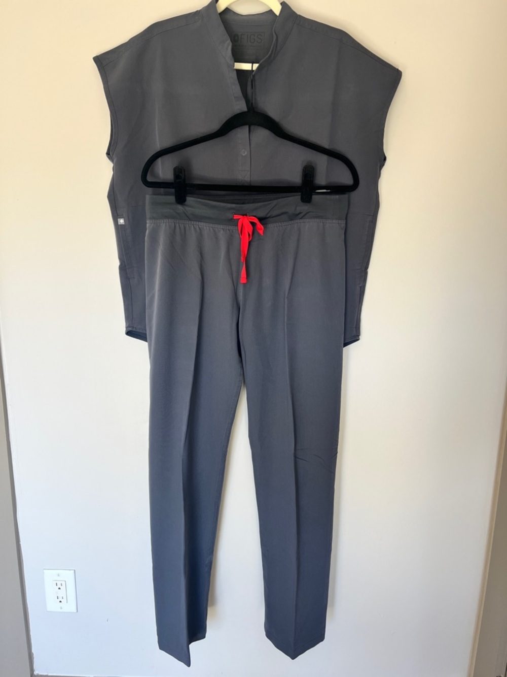 Figs Gray Scrub Matching Set Top & Pants Medical Uniform Stretch Size M